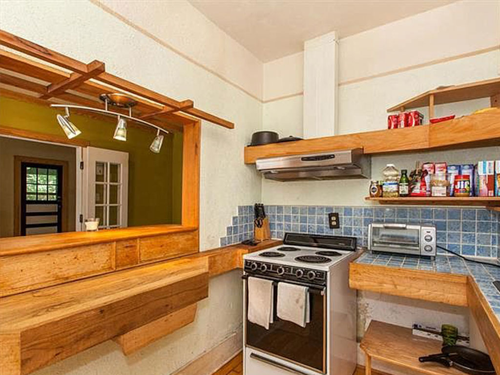 Kitchen at 125 Naples Road before home staging